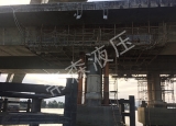 南浦大桥引桥采用了同步顶升系统技术，同步顶升系统就是这么牛
